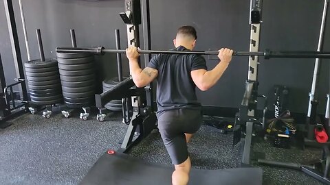 Barbell Backstep Curtsy Lunges (Same Side)