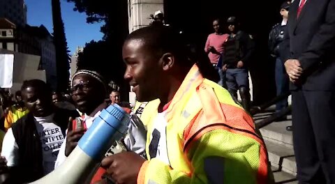 Marikana residents protest outside WCape Provincial Legislature as Winde announces new cabinet (AFF)