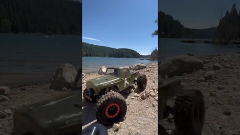 Lake side crawling element ecto