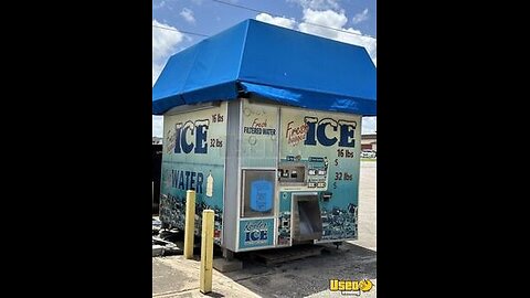 Kooler Ice Bagged Ice and Filtered Water Vending Machine For Sale in Texas