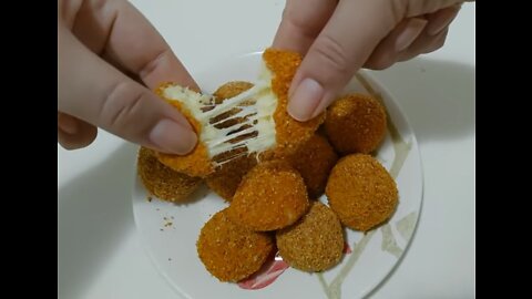 RECEITA DE BOLINHA DE QUEIJO RALADO