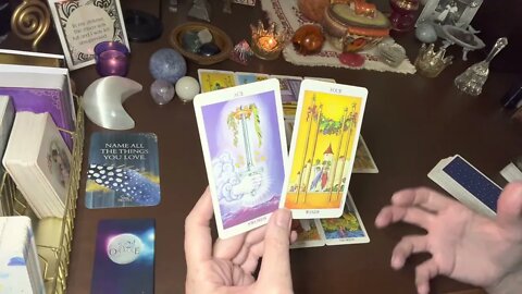 ♋️ PISCES ~ WHAT DOES YOUR HIGHER SELF WANT TO TELL YOU?