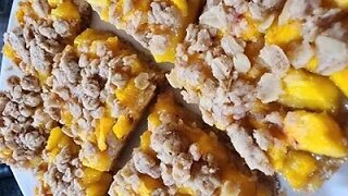 Peach Crumble Bars