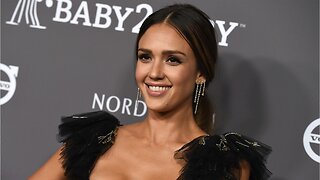 Jessica Alba Talks About Going To Therapy With Her Daughter
