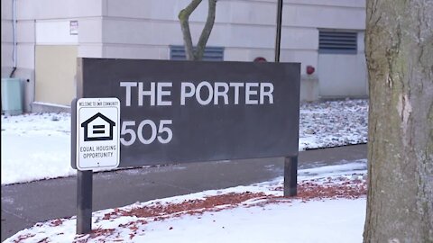 Residents of Lansing's Porter Apartments describe rats, bedbugs and unresponsive owners