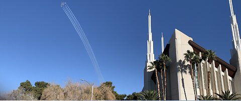 Thunderbirds of Nellis AFB fly near Las Vegas temple