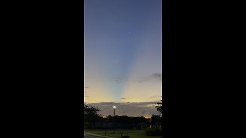 Sunset to start Memorial Day Weekend Part 2 (Vertical)