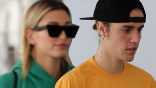 Hailey Bieber ANGRY With Justin Beiber For NOT Wearing His Wedding Ring!