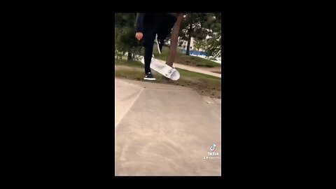 Awesome skateboarding clip