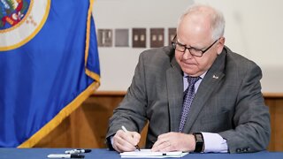 Minnesota Governor Signs Police Reform Bill Banning Neck Restraints