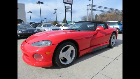 1993 Dodge Viper RT/10 Roadster Start Up, Exhaust, and In Depth Review