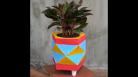 Turn Plastic Pots into Stunning Cement Planters, Easy DIY Home Decor