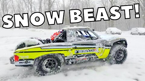 The Super Baja Rey 2.0 is a BEAST in the SNOW | Parking lot Bash of the SBR and TA Rival MT10