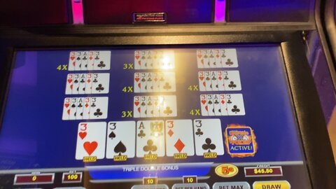 3s with a kicker triple double poker: Las Vegas