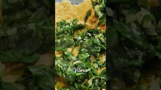 HOW TO MAKE A CREAM CRACKER PIE WITH SPINACH VERY EASY! #shorts #vilmakitchen