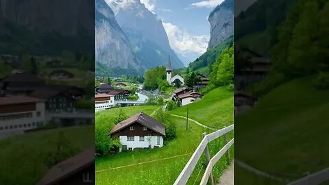 Lauterbrunnen 🇨🇭 #lauterbrunnen #switzerland #swissalps #shorts