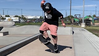 Jesse Learns to Skateboard: Ollies
