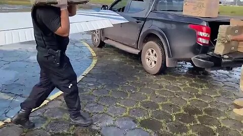 Homem é capturado transportando quase 300 kg de skunk em avião no Pará