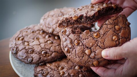 The Best Soft and Chewy Chocolate Chip Cookies Recipe| GM Recipes ✅