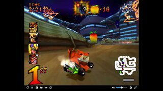 Crash Team Racing (PS1) - Tiny Arena Gameplay