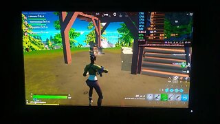 Fortnite em 1080p modo desempenho na APU A10 RX425-BB Quad Core da Maxsun + GPU integrada Radeon R6.