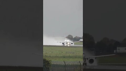 💧Wet Runway Takeoff✈️