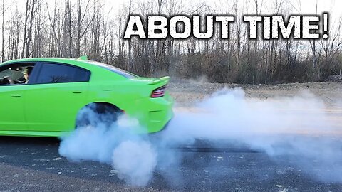 BREAKING IN THE 2019 HELLCAT!!!