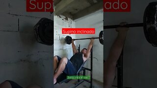 Supino Inclinado exercício para peito