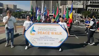 SOUTH AFRICA - Cape Town - World Peace Walk. (VIDEO) (P9D)