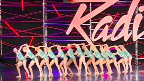 Stunning Kids Dance to Waves by Dean Lewis