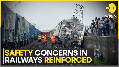 Jharkhand train tragedy: 2 dead in Howrah-Mumbai train derailment | WION