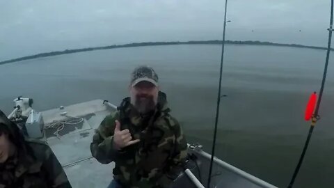 Secret catfish technique, How to splat fish for catfish, veterans appreciation trip. Part 1