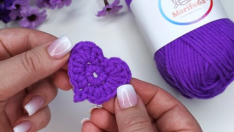 How to crochet tiny heart motif