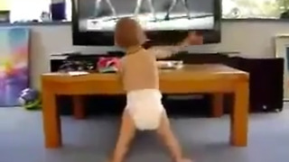 Baby Dancing To Beyonce's Single Ladies