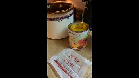 Crockpot peach cobbler