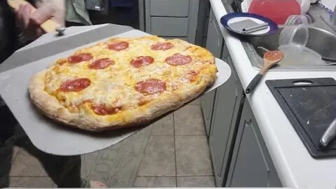 NY Style Pizza using a Kitchen Stove