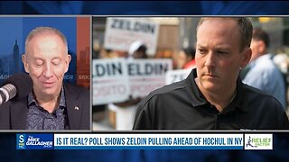 The latest polling shows Lee Zeldin ahead of incumbent Kathy Hochul in the New York Gubernatorial election.