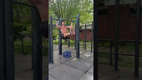 The BEST Exercise for a BIG BACK & STRONG CORE | L Sit Pull Ups