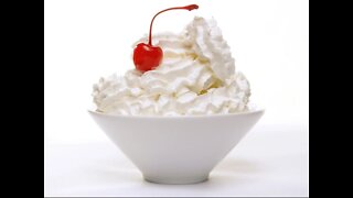How to Make Fresh Homemade Whipped Cream - The Hillbilly Kitchen
