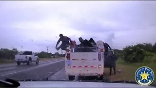 Kingsville, Texas: Troopers apprehended 15 immigrants. The driver absconded into the brush