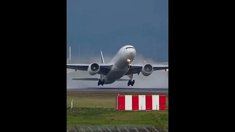 💟 Superb Takeoft Boeing 777 💟