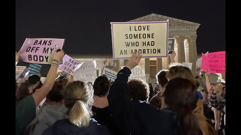 Both Pro-Life and Pro-Choice Demonstrators Gather Outside SCOTUS Awaiting Roe v. Wade Verdict