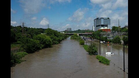 Toronto is in Danger. Heavy flooding in Greater Toronto Area