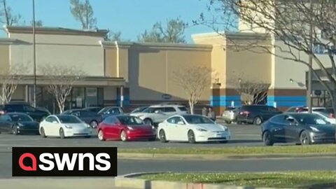 Huge line of Teslas stranded for hours after high demand causes charging time to double
