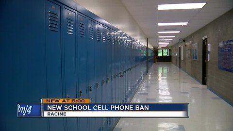 Racine schools ban cellphones for students
