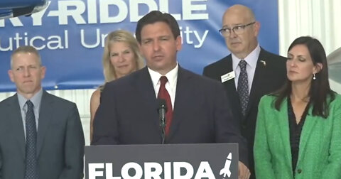 DeSantis Hammers Biden for ‘Scrambling’ to Respond to Martha’s Vineyard, But Not to Other Crises