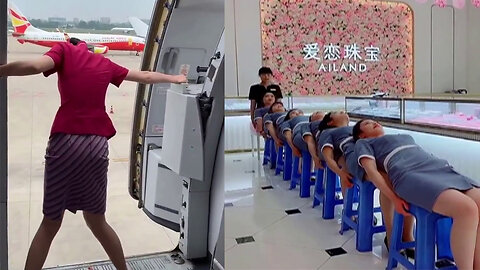 Chinese Air hostesses girls trying to close door with complete training of new technology#2022