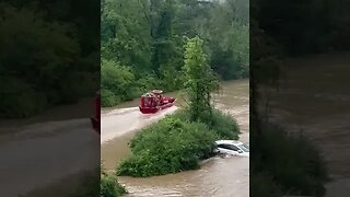 NYS Emergency Services with rescue boats on the Palisades Parkway responding to calls...