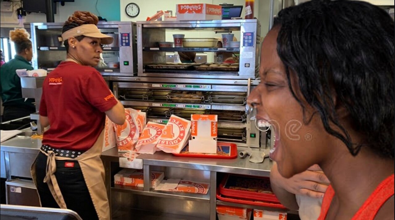 Georgia Woman Crashed Her Suv Into A Popeyes After Staffers Forgot Her