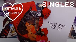 💘SINGLES🔮THE LOVE OF YOUR LIFE🤯💘SURRENDERS THEIR HEART TO YOU 💌💖SINGLES LOVE TAROT INITIALS & CHARMS